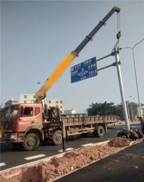 绥宁县设备吊装租赁吊车要用多大吊车