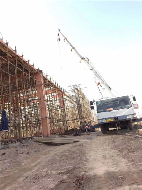 绥宁县25 吨、50 吨吊车怎么选？多大重量 / 半径适合对应车型？