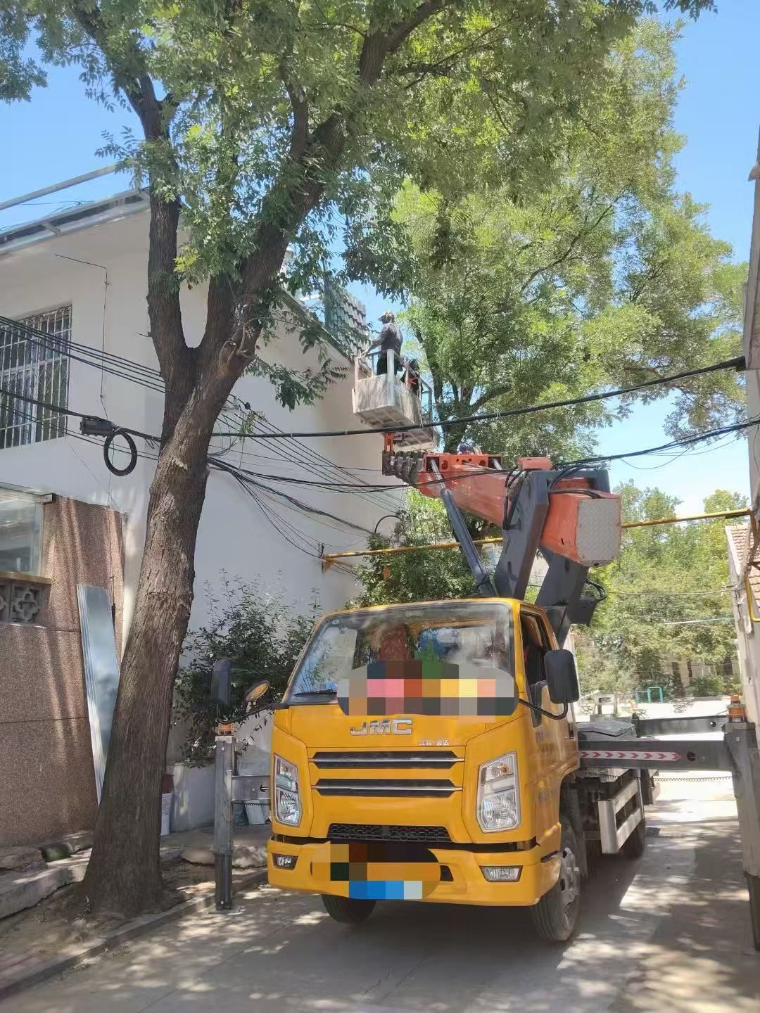 绥宁县高空作业车能吊装重物吗？最大承载多少公斤？